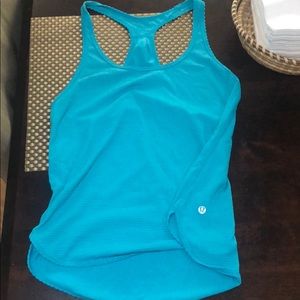 Lululemon tank!
